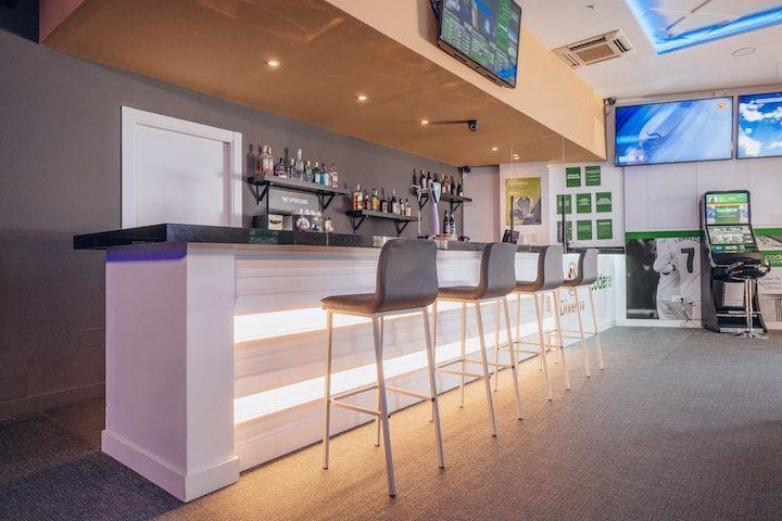 decoración barra de bar